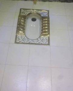 سنگ توالت سفید طلایی
